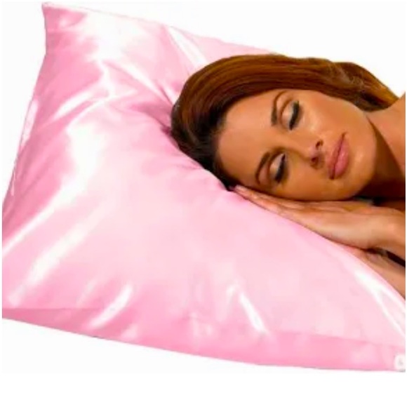 Pink Pillowcases (2) Standard Size - Picture 1 of 2